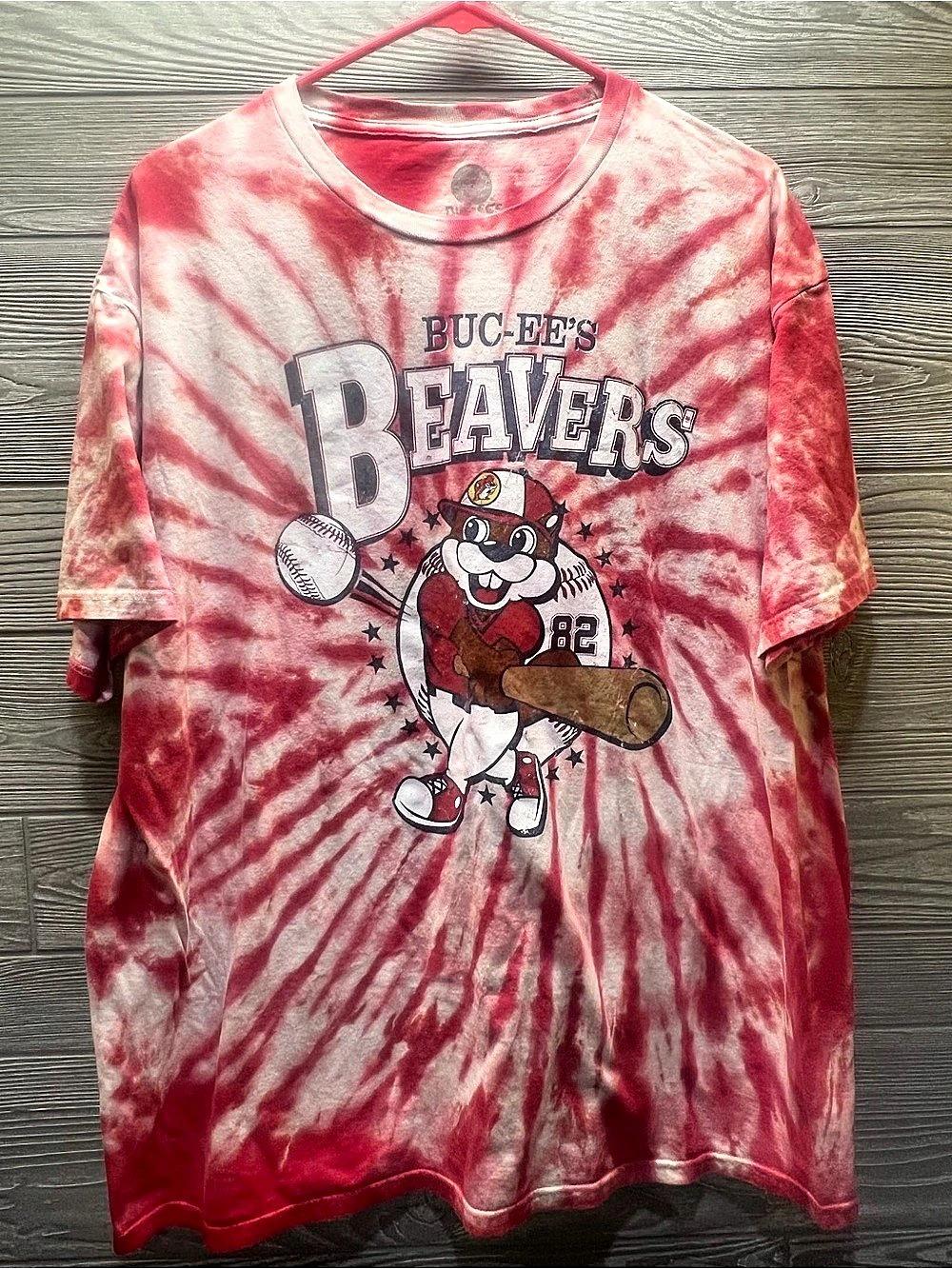Buc-ees Beavers T-Shirt Adult XL Red Baseball Graphic Tie Dye Cotton